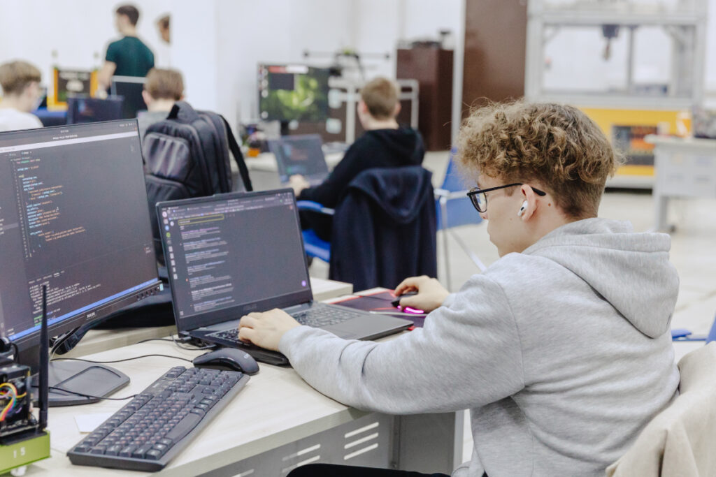 Combining AI and Robotics Builds Real-World Skills